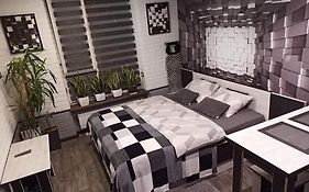 Wiew Lux Studio Apartments in a Secure Residential Complex Comfort Town КТ-03